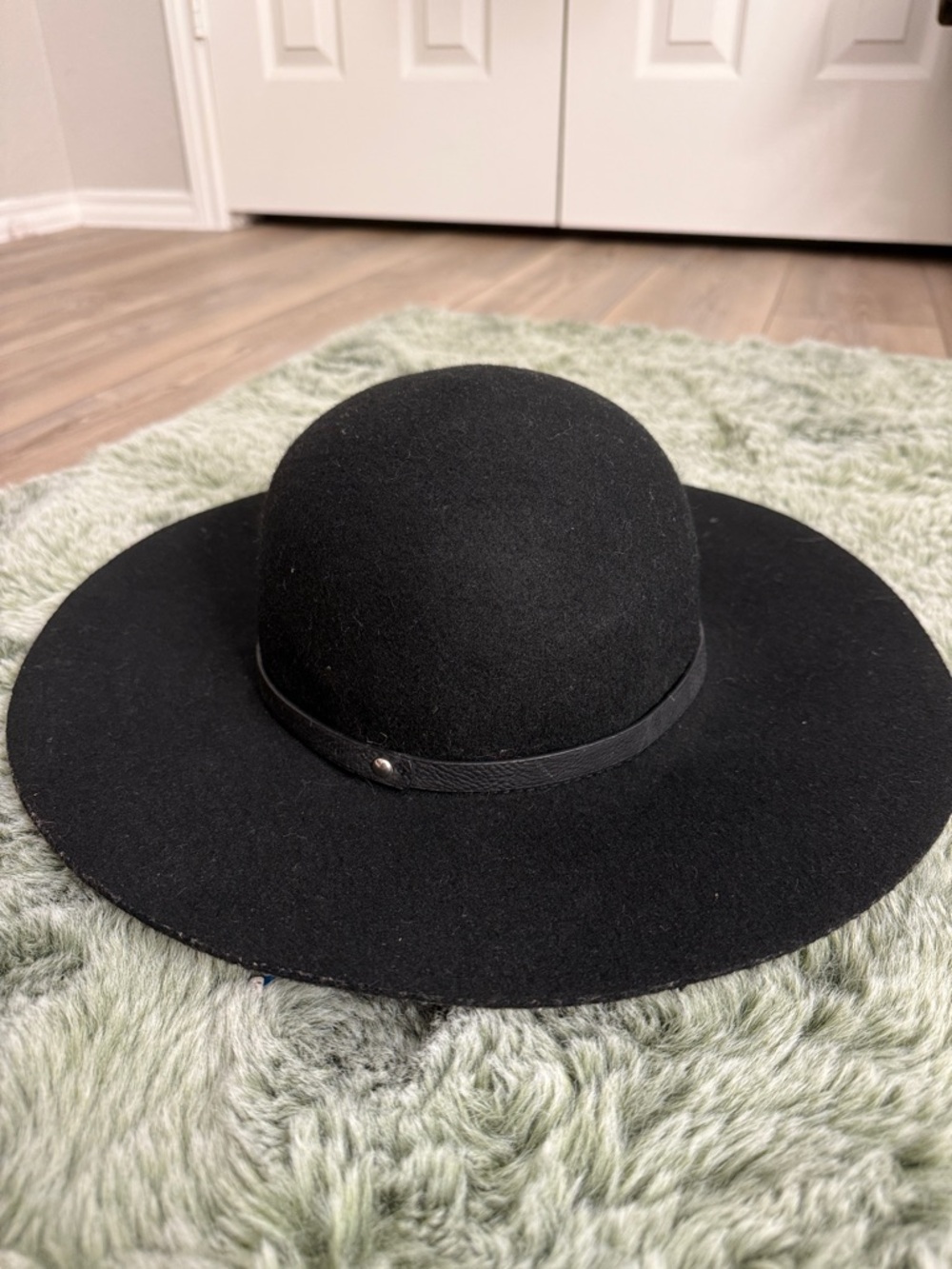 Target Black Wide-Brim Felt Bowler Hat with Band